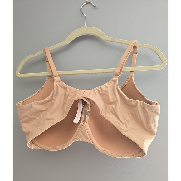 Victoria's Secret Body by Victoria Beige Perfect Coverage Underwire Bra Sz 38DD - Picture 2 of 7